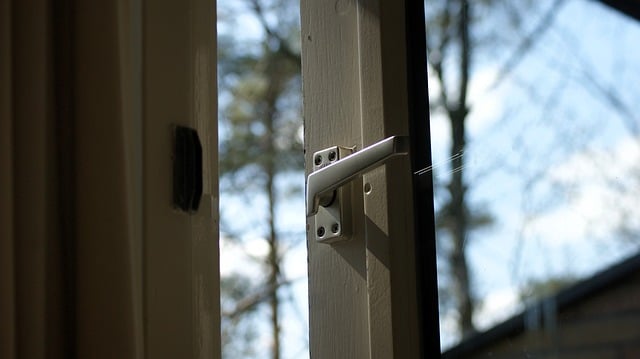 ventilatierooster draaikiep kunststof kozijn Helmond Brouwhuis