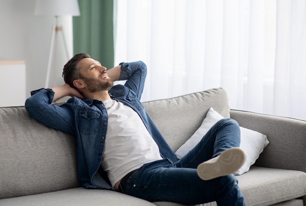 Tevreden klant van Primaraam na plaatsing van nieuwe kunststof deuren